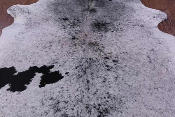 High-quality edge of Natural Black Salt and Pepper Cowhide Rug