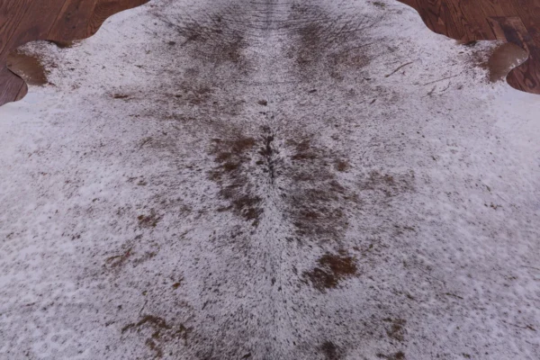 Natural Cowhide Rug - Untreated Edge Detail
