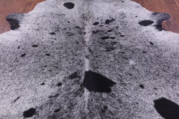 Natural texture of Spattered Salt and Pepper Cowhide Rug